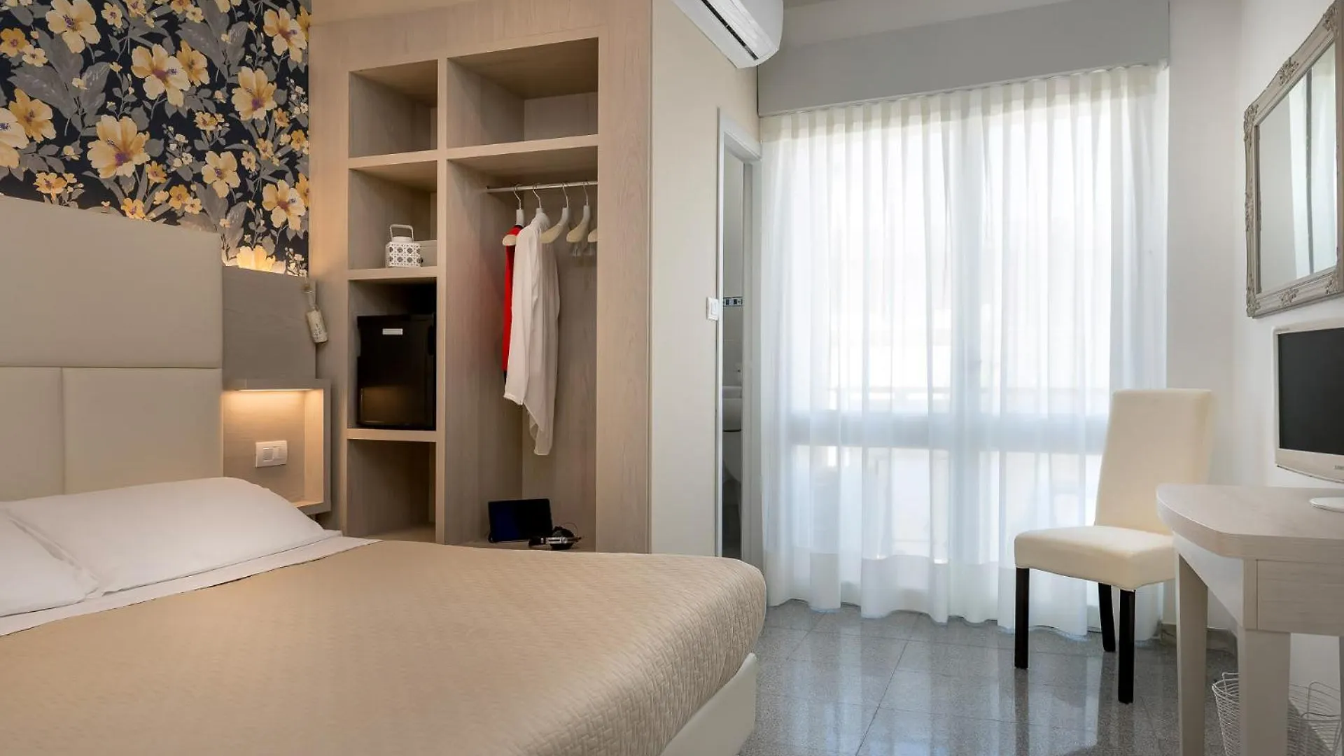Hotel Corona Riccione