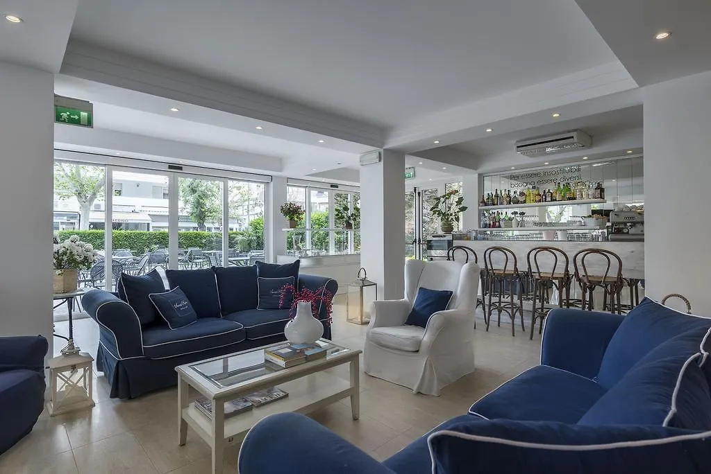 Hotel Corona Riccione 3*,