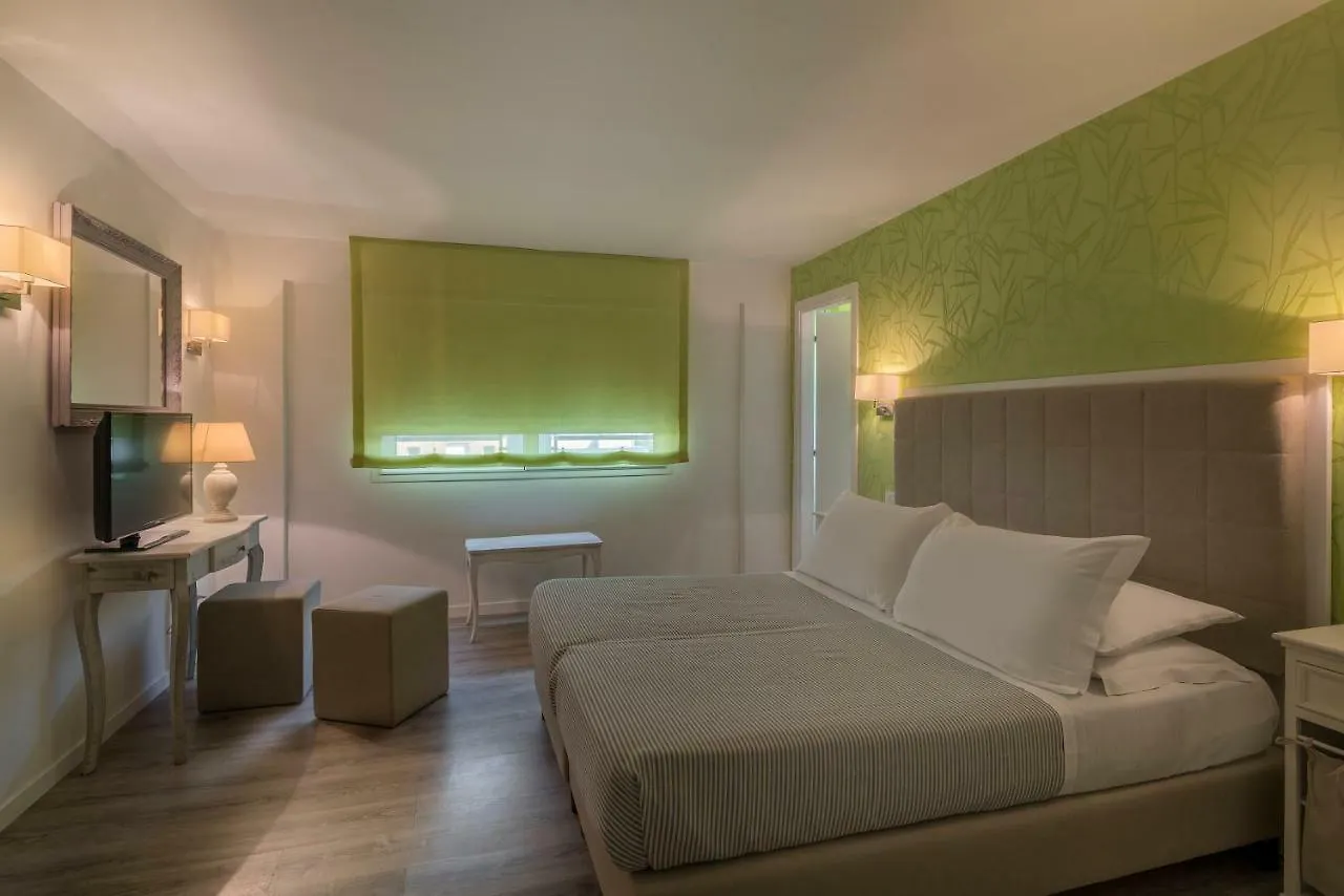Hotel Corona Riccione 3*,  Italy